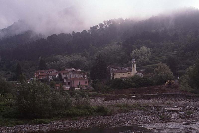 Italy 99 Misty Mtns Liguria.jpg